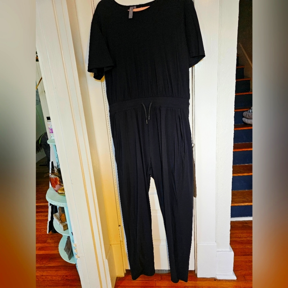 NWOT Sweaty Betty Explorer Drawstring Jumpsuit